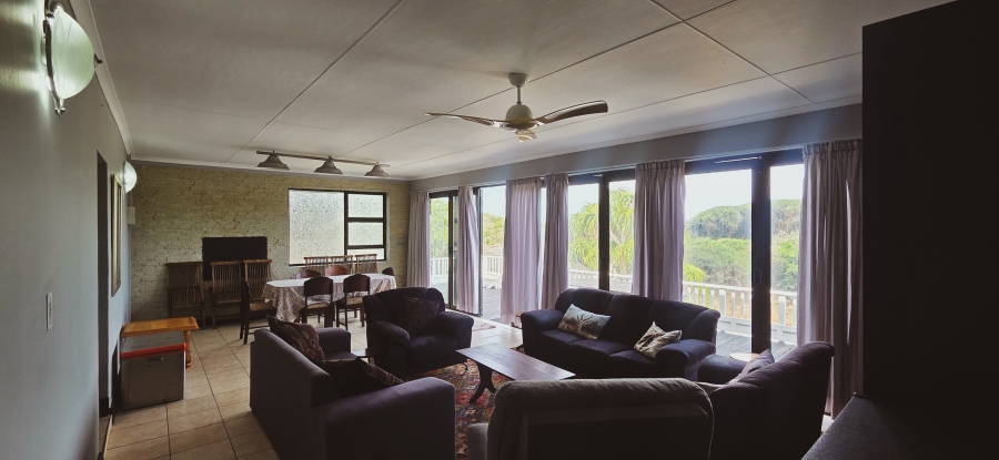 4 Bedroom Property for Sale in Boknesstrand Eastern Cape